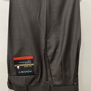 ♥️Axist Men’s Dress Pants Pleated Front Cuff Hem Brown Sz 38x32 Pleats in legs♥️